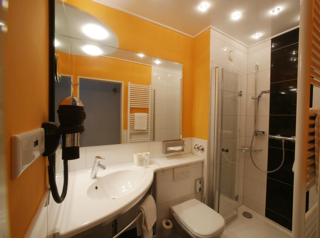 Hotel Unterfeldhaus Erkrath Ngoại thất bức ảnh